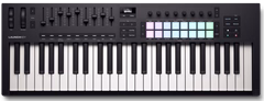 Novation Launchkey 49 MK4 (poškozené) - USB/MIDI keyboard