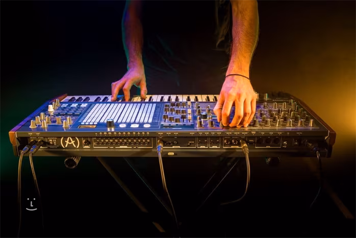 Arturia Matrix Brute - Analogový syntezátor