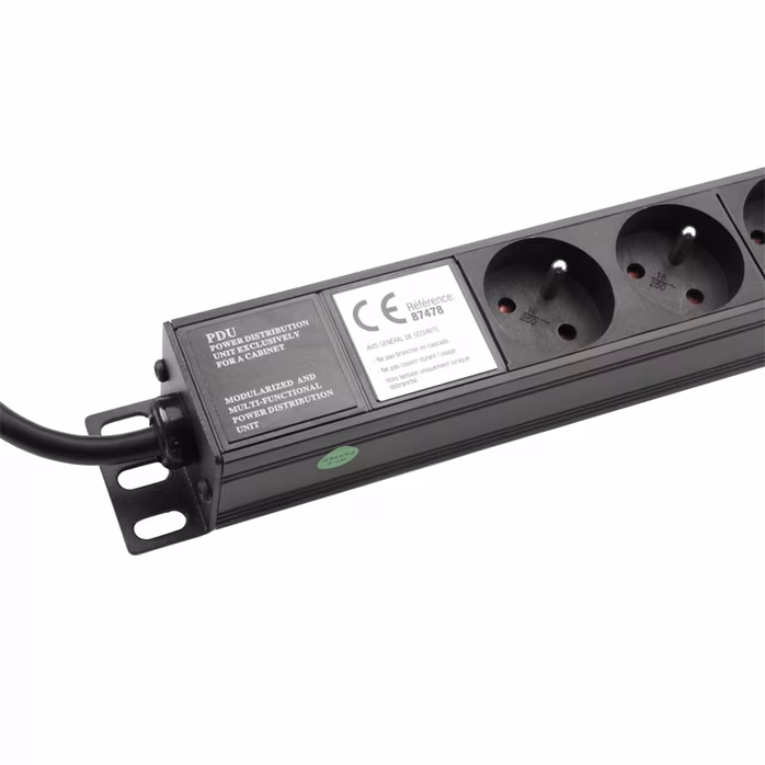 Adam Hall 19" Parts 87478 - Zásuvková lišta