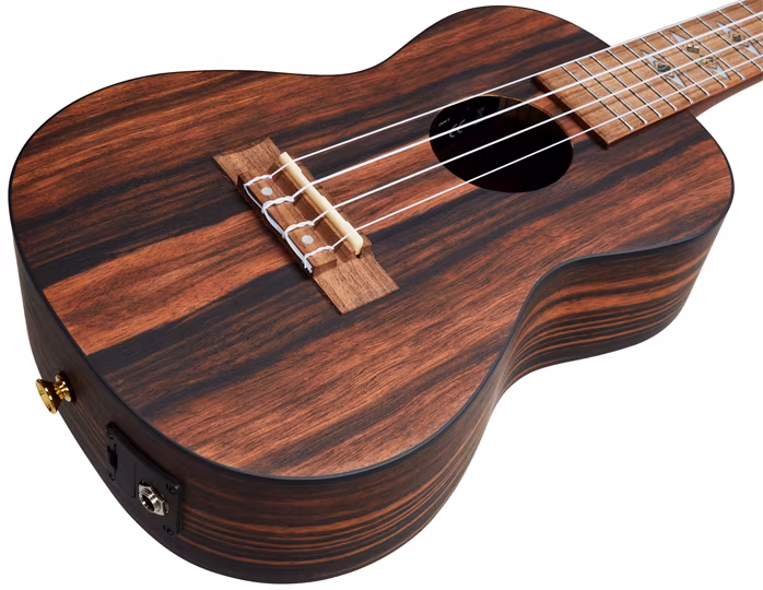 Flight DUC 460 Amara EQ - Elektroakustické ukulele