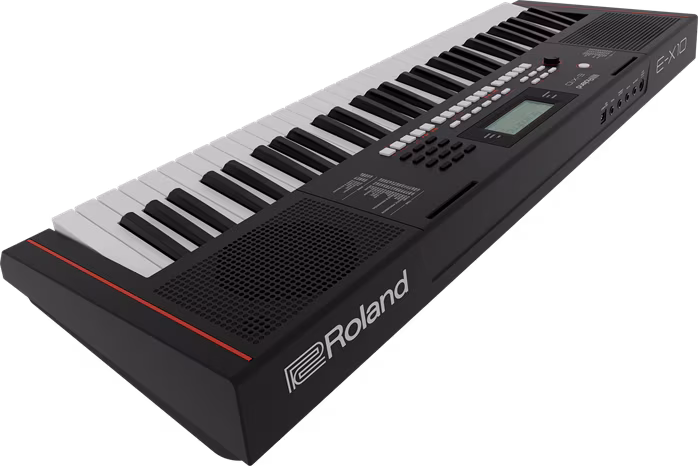 Roland E-X10 - Klávesy s dynamikou úhozu
