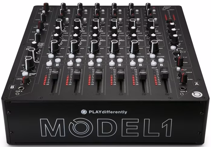 PLAYdifferently MODEL 1 - Analogový mixážní pult