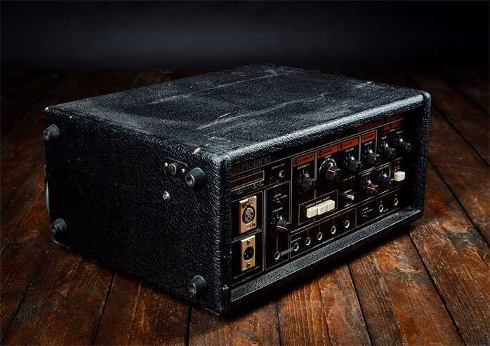 Roland RE 501 Chorus Echo - Kytarový efekt