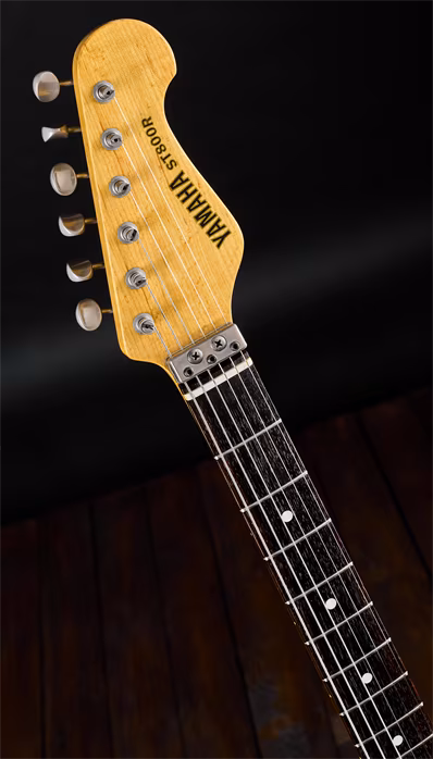 Yamaha 1984 ST 800R - Elektrická kytara
