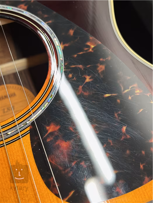 Yamaha LS6 BS ARE (použité) - Elektroakustická kytara