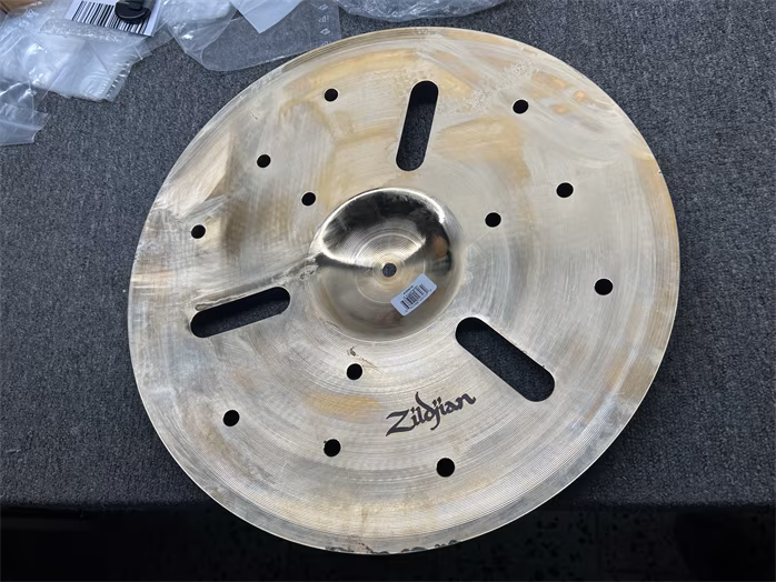 Zildjian 18" A Custom efx (použité) - Činel efektový