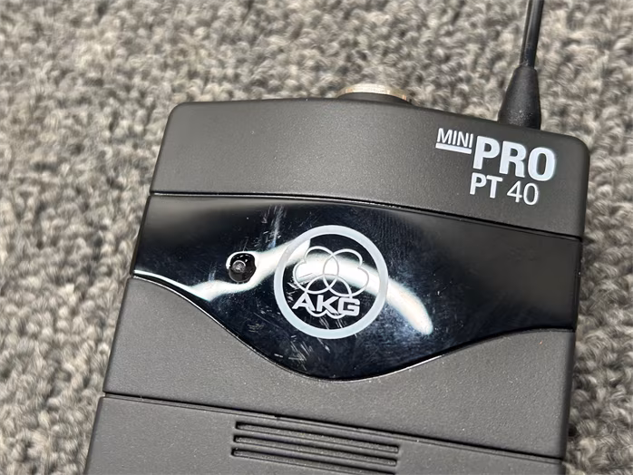 AKG WMS40 Mini Instrumental Set ISM2 (použité) - Kytarový/baskytarový bezdrátový set