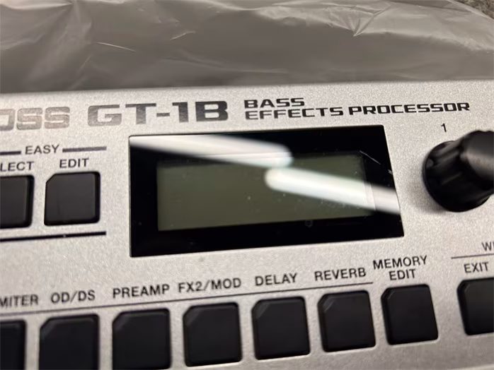 Boss GT-1B (použité) - Baskytarový multiefekt