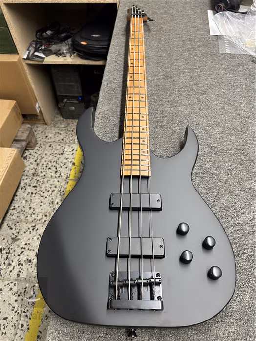 Spira B-400 MBK (poškozené) - Elektrická baskytara