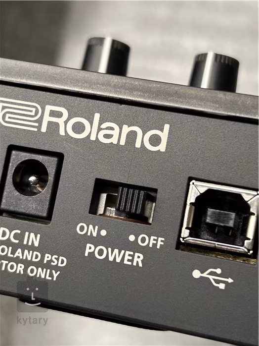 Roland MC-707 (zánovní) - Groovebox