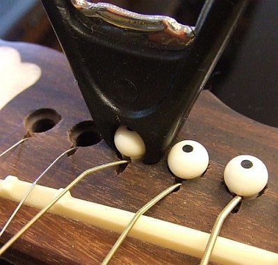 Dunlop Bridge Pin Puller/Bottle Opener (obrázek 3)