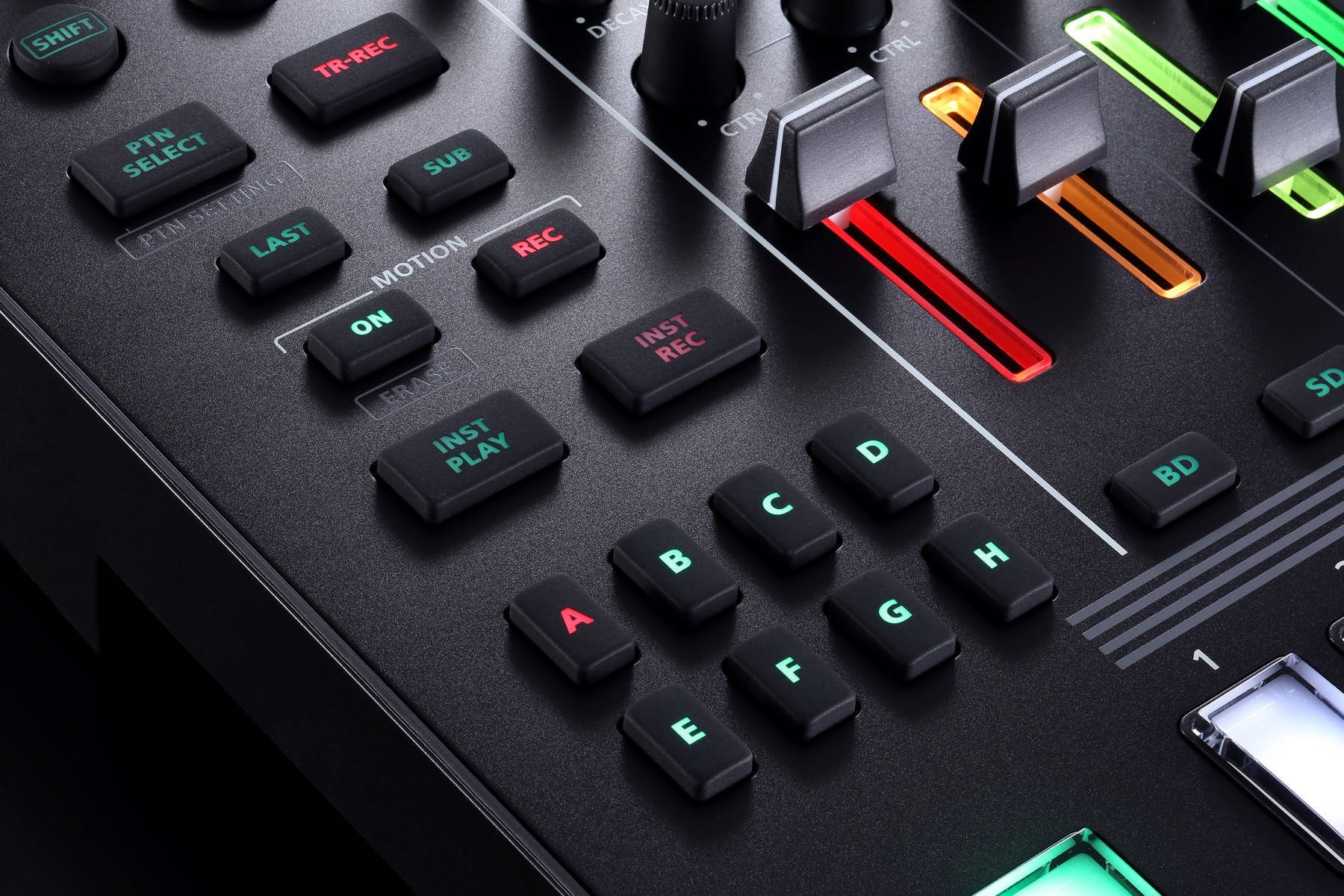 Roland TR-8S (obrázek 8)