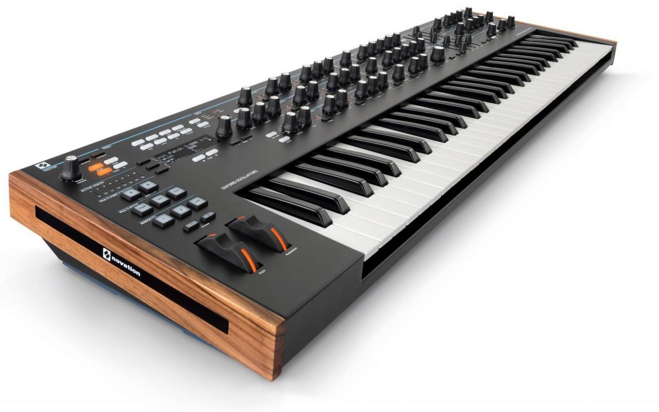 Novation Summit (obrázek 3)