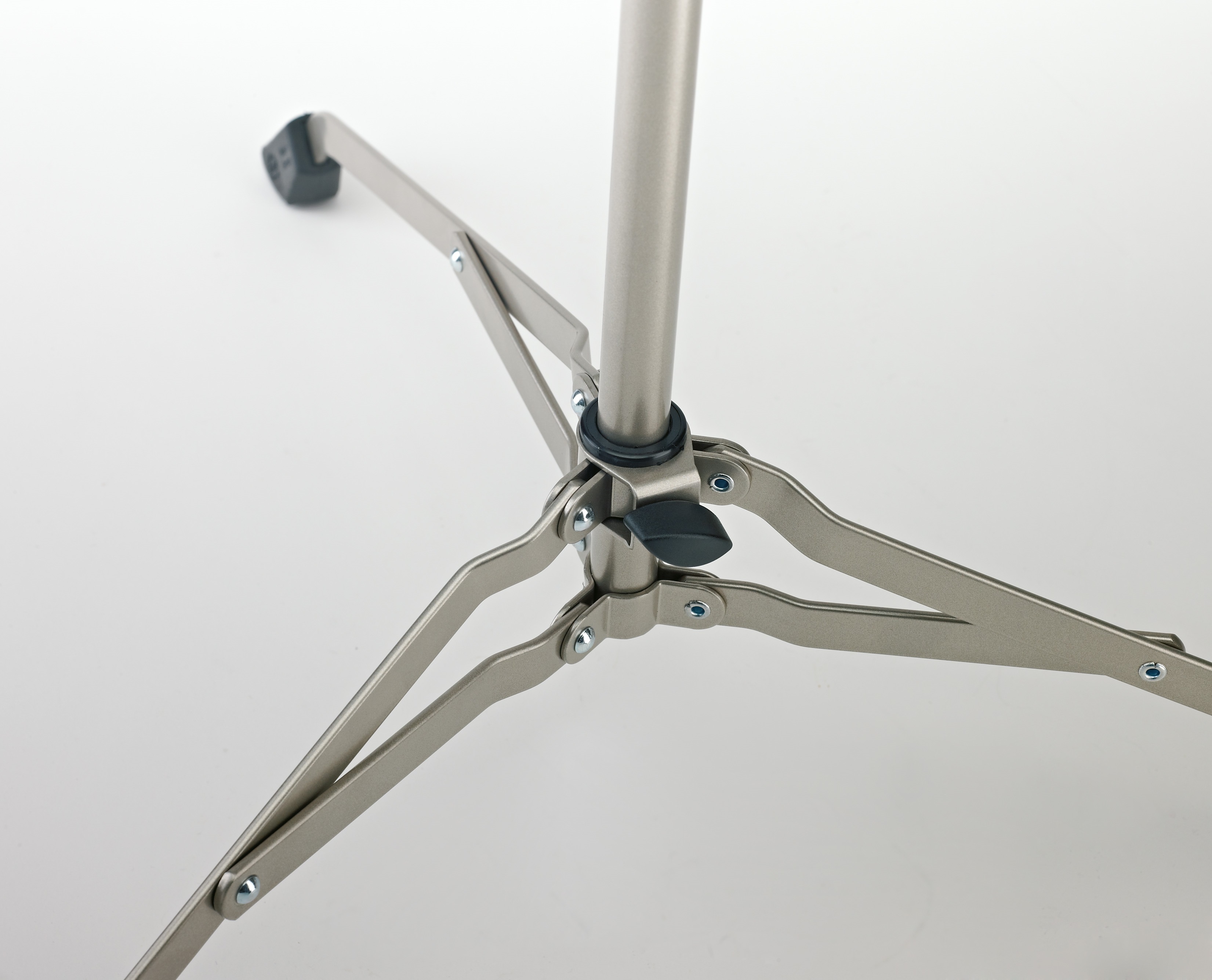 K&M 107 Nickel (obrázek 5)