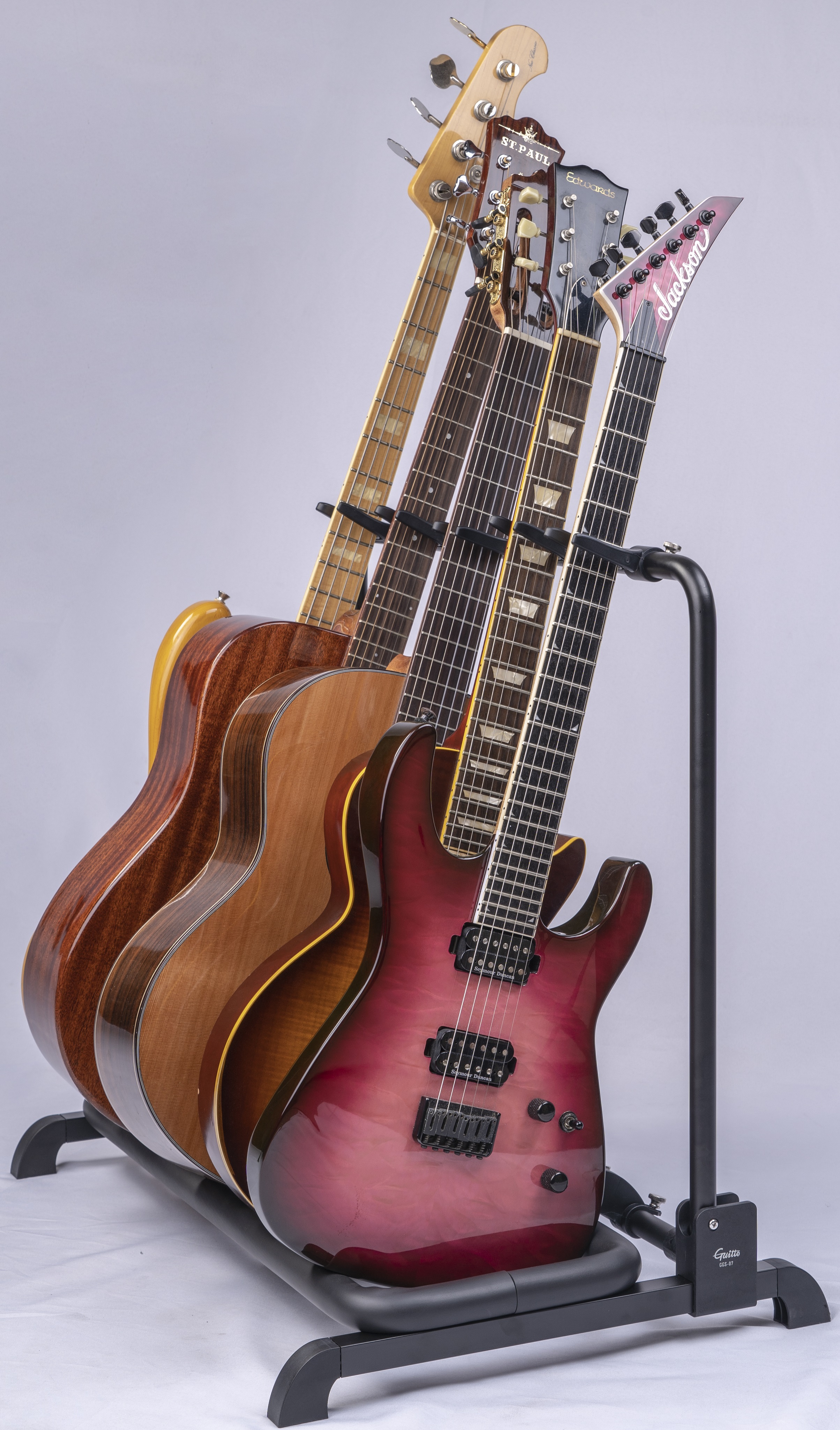 Guitto GGS-07 Guitar Rack for 5 Guitars (obrázek 4)