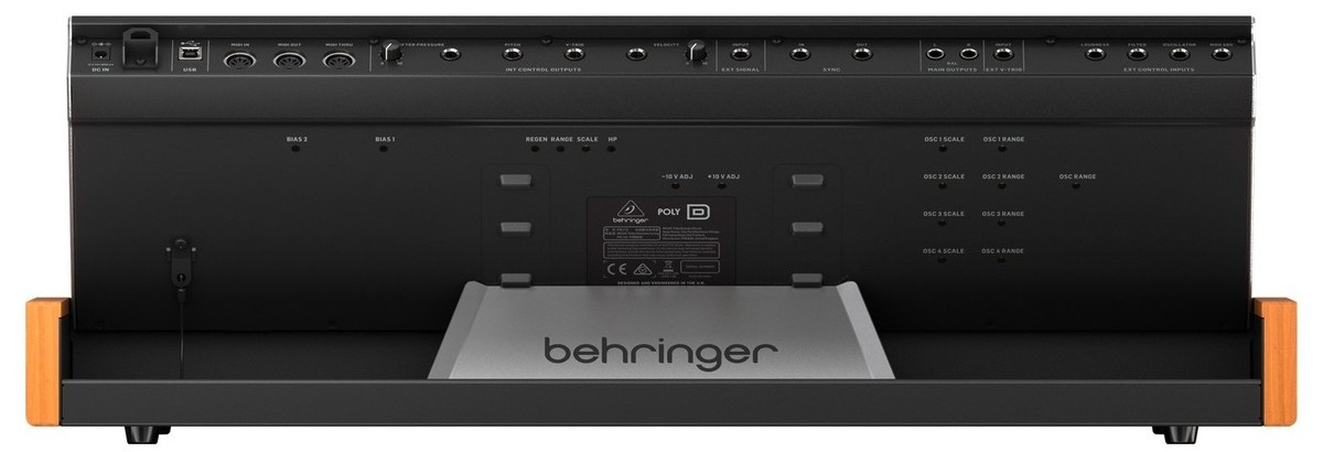 Behringer POLY-D (obrázek 3)
