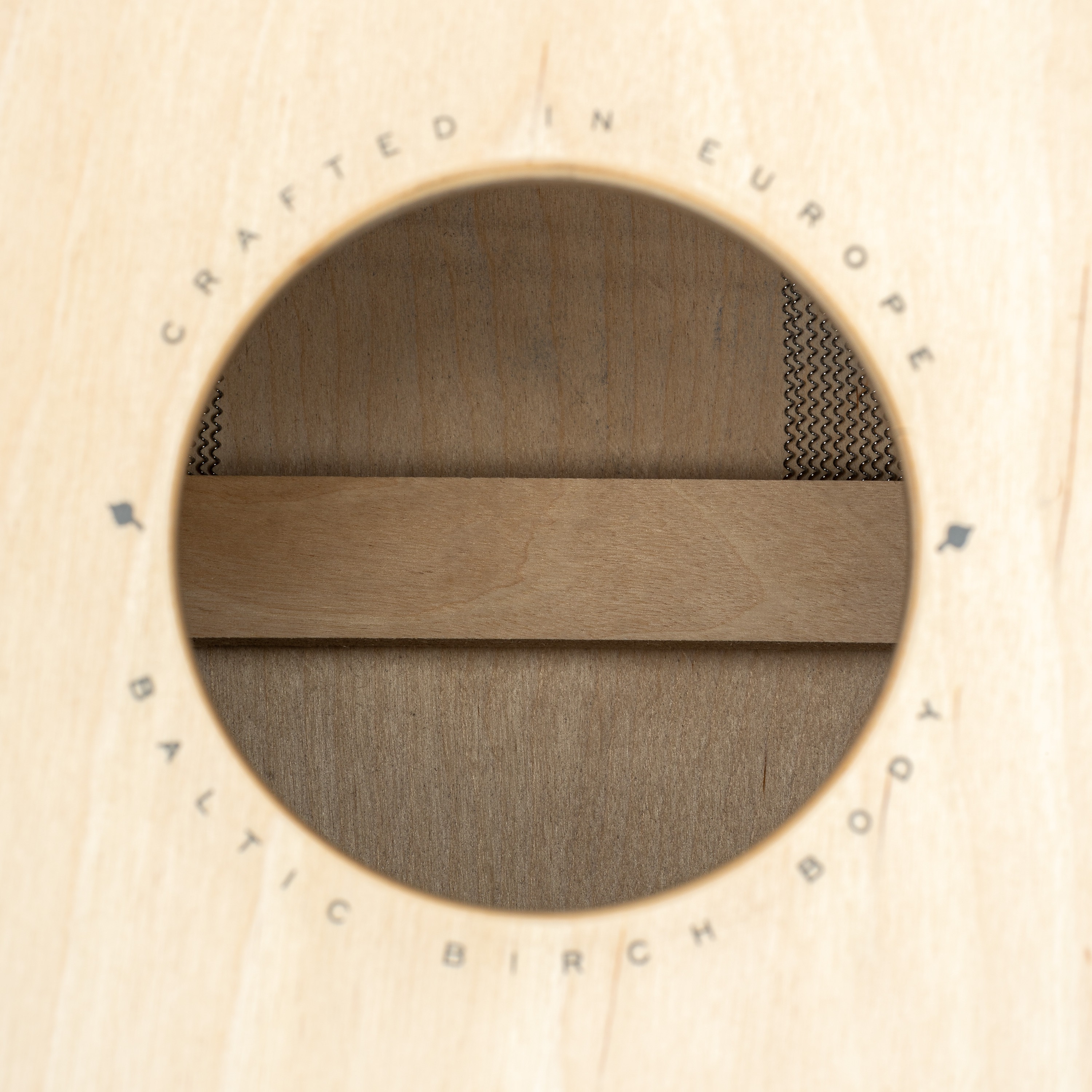 Meinl Snarecraft Red Burst Cajon (obrázek 3)