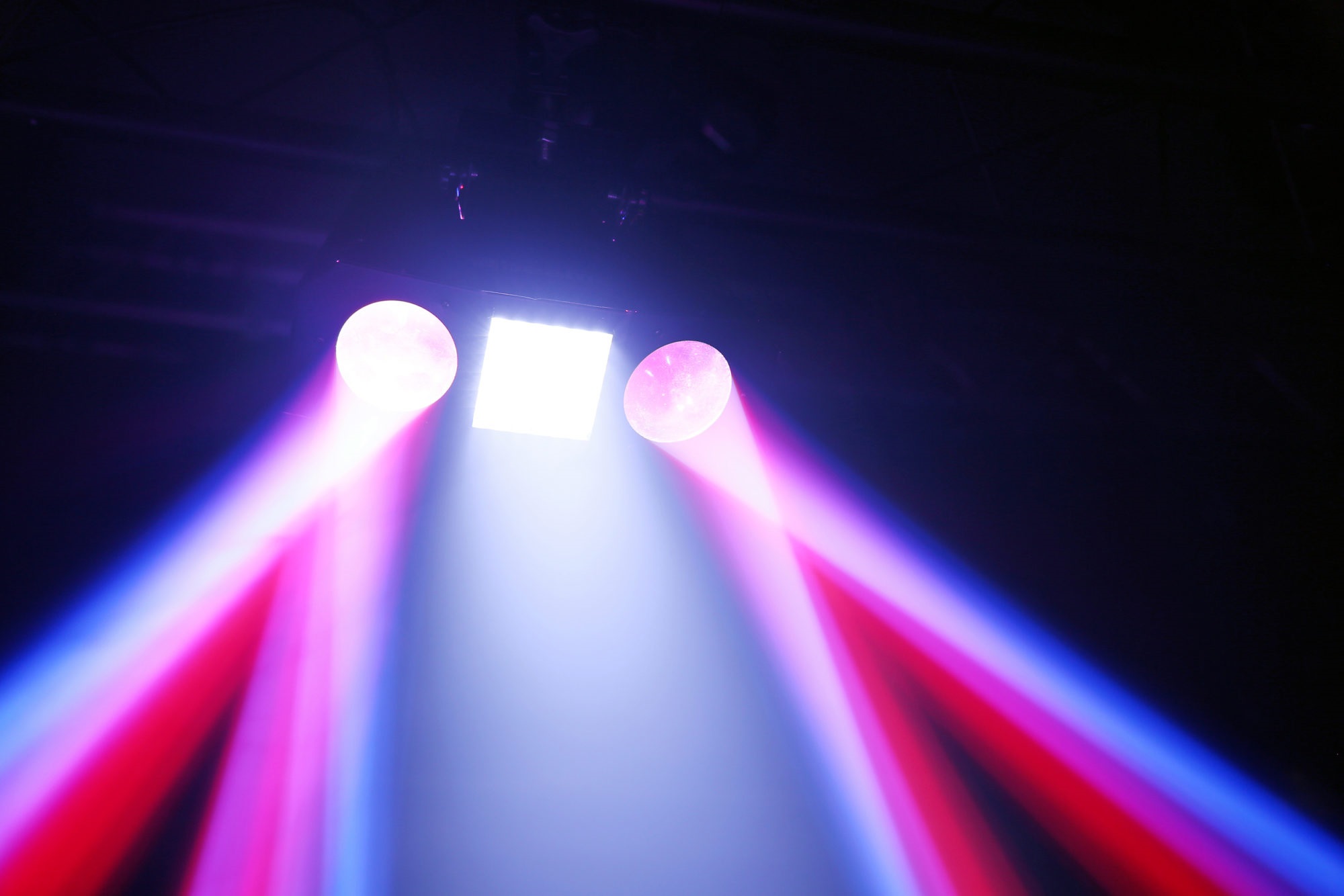 BeamZ Uranus LED Double Moonflower with Strobe (obrázek 3)