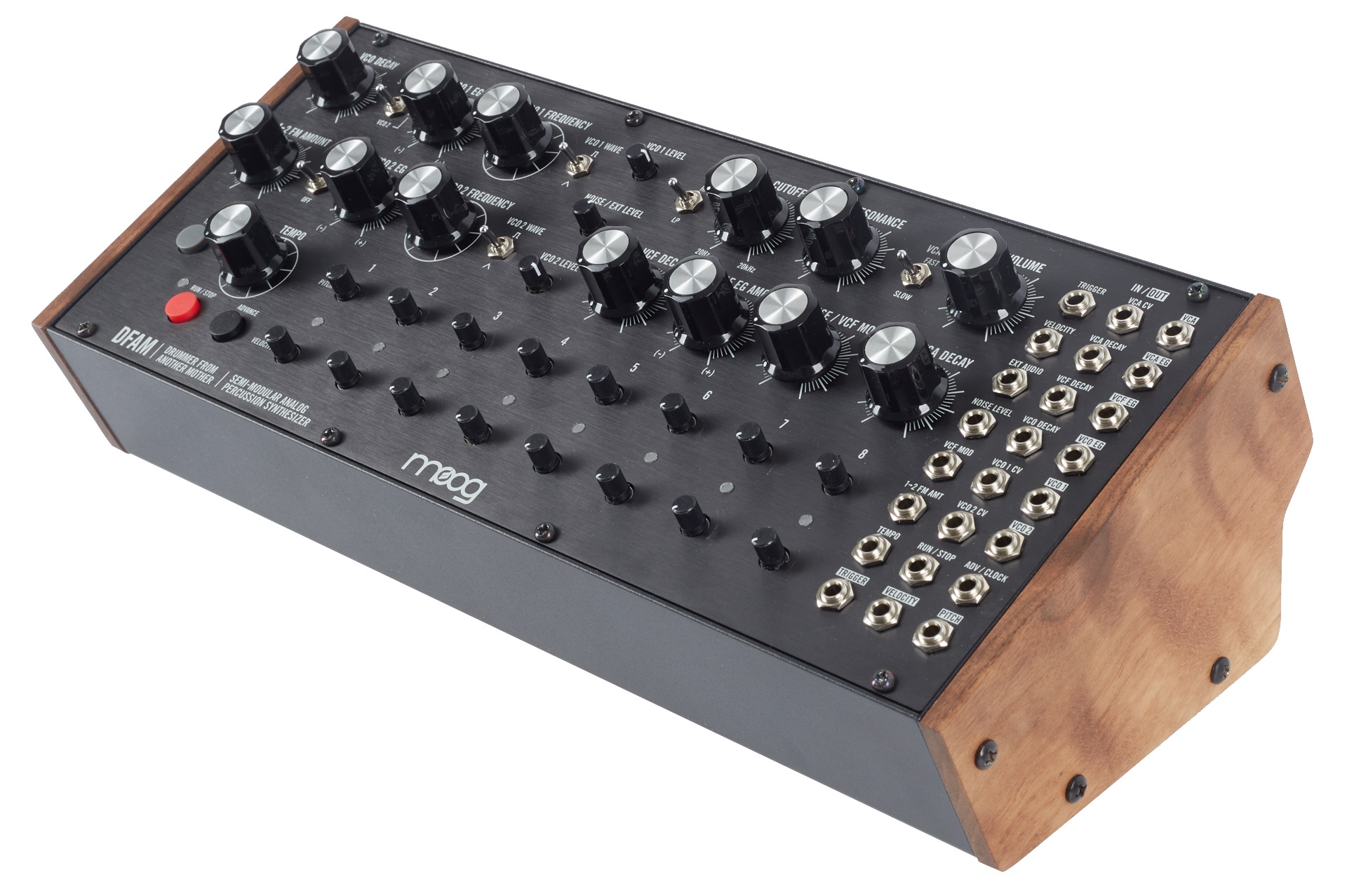 Moog DFAM (obrázek 4)