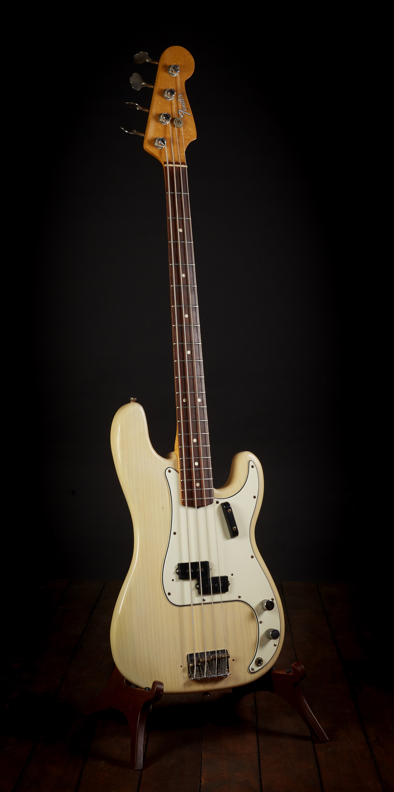Fender 1966 Precision Bass Refin Trans Blonde 1-Piece Ash Body