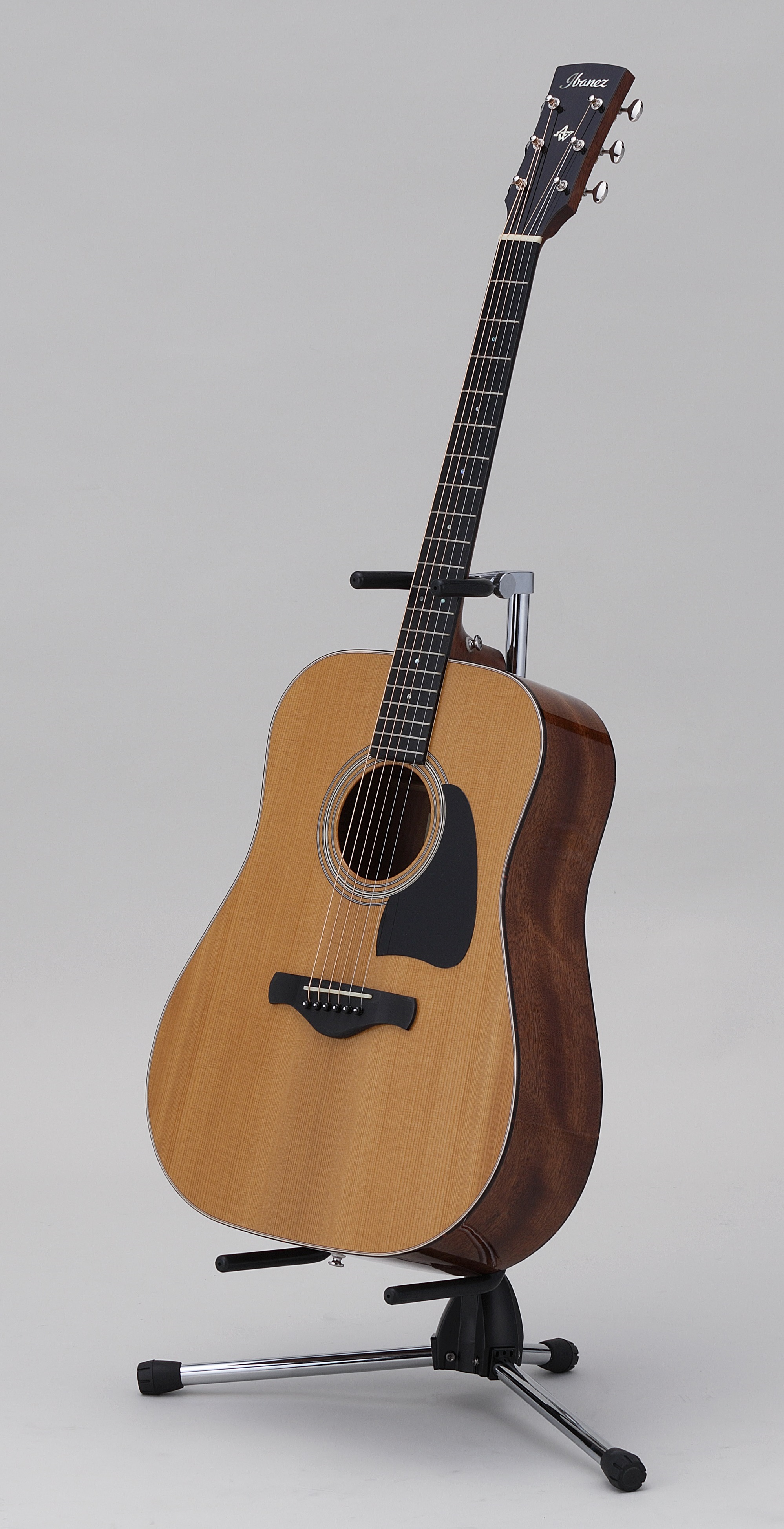 Ibanez 839 Guitar Stand by TAMA (obrázek 6)