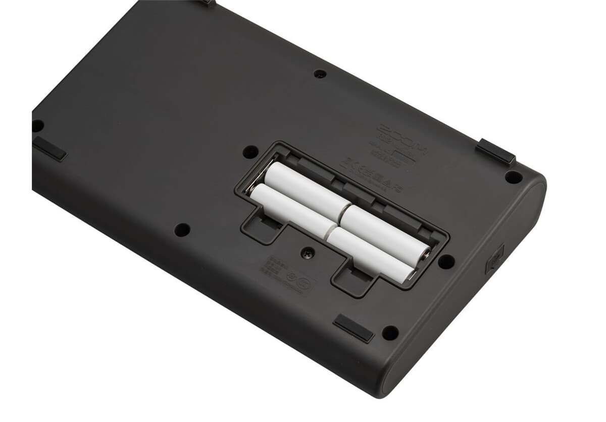 Zoom R12 (obrázek 8)