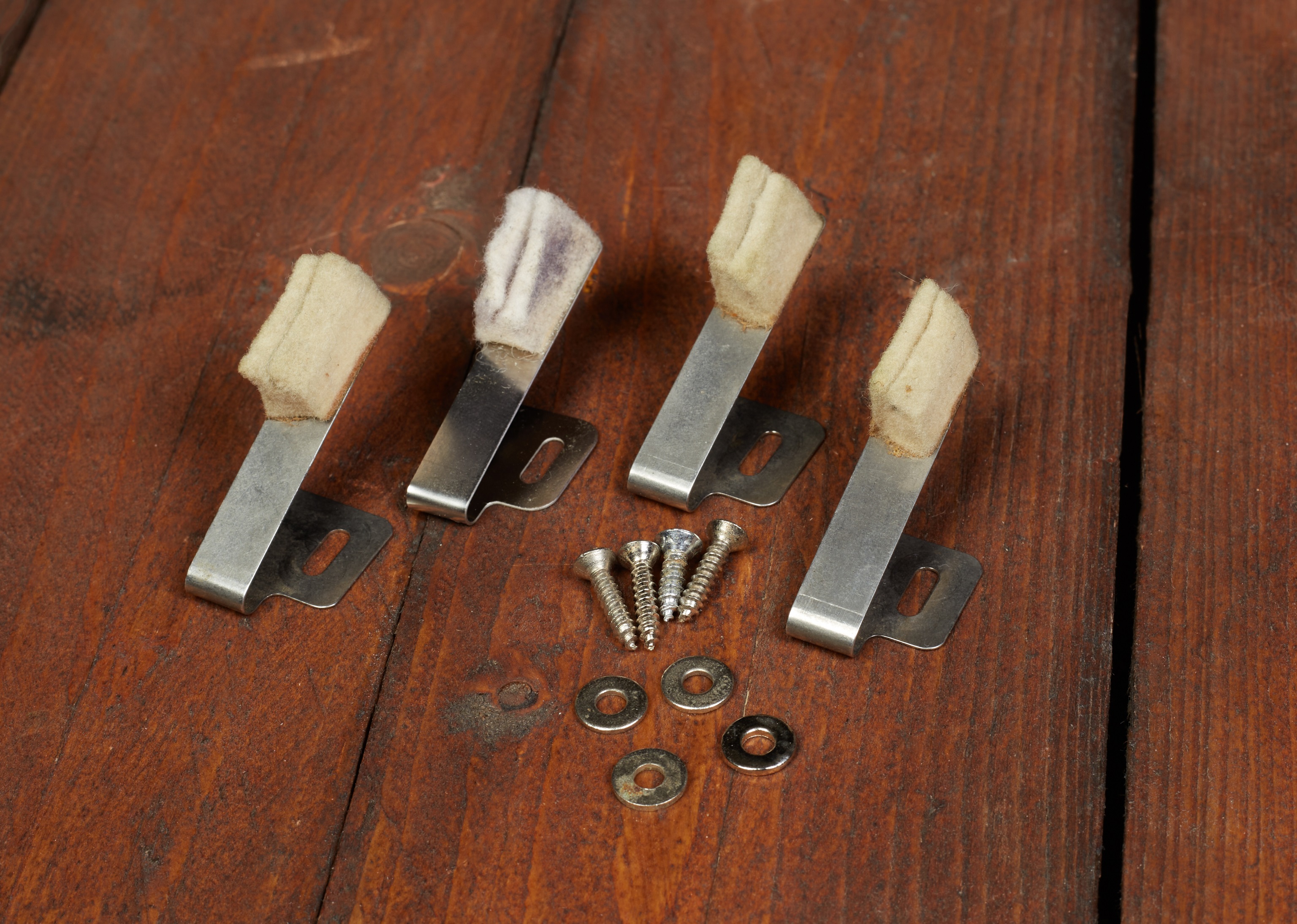 Fender Vintage tlumítka strun Jazz Bass 1960-1963