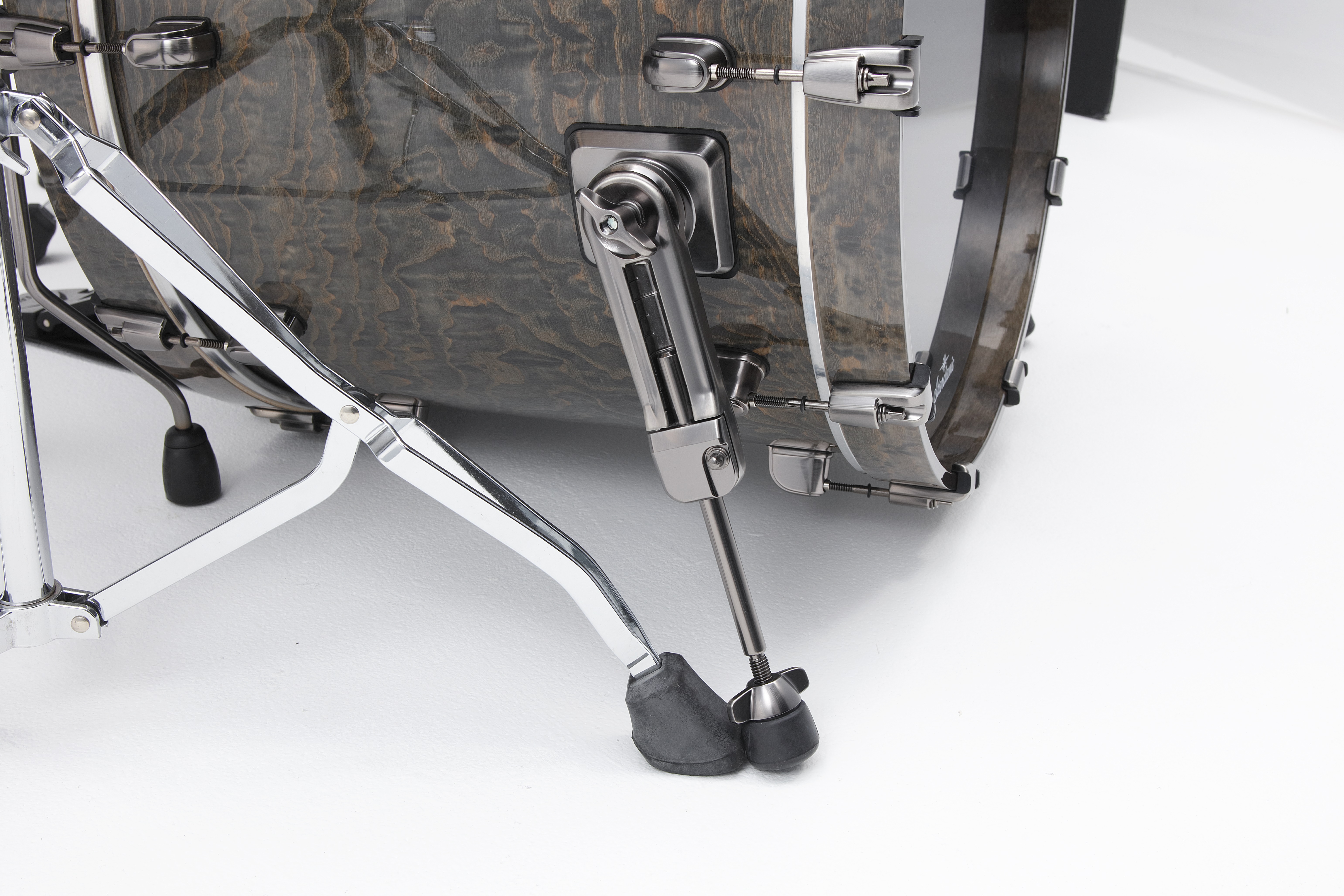 Tama Starclassic Walnut/Birch Gloss Charcoal Tamo Ash Shell Set (obrázek 10)