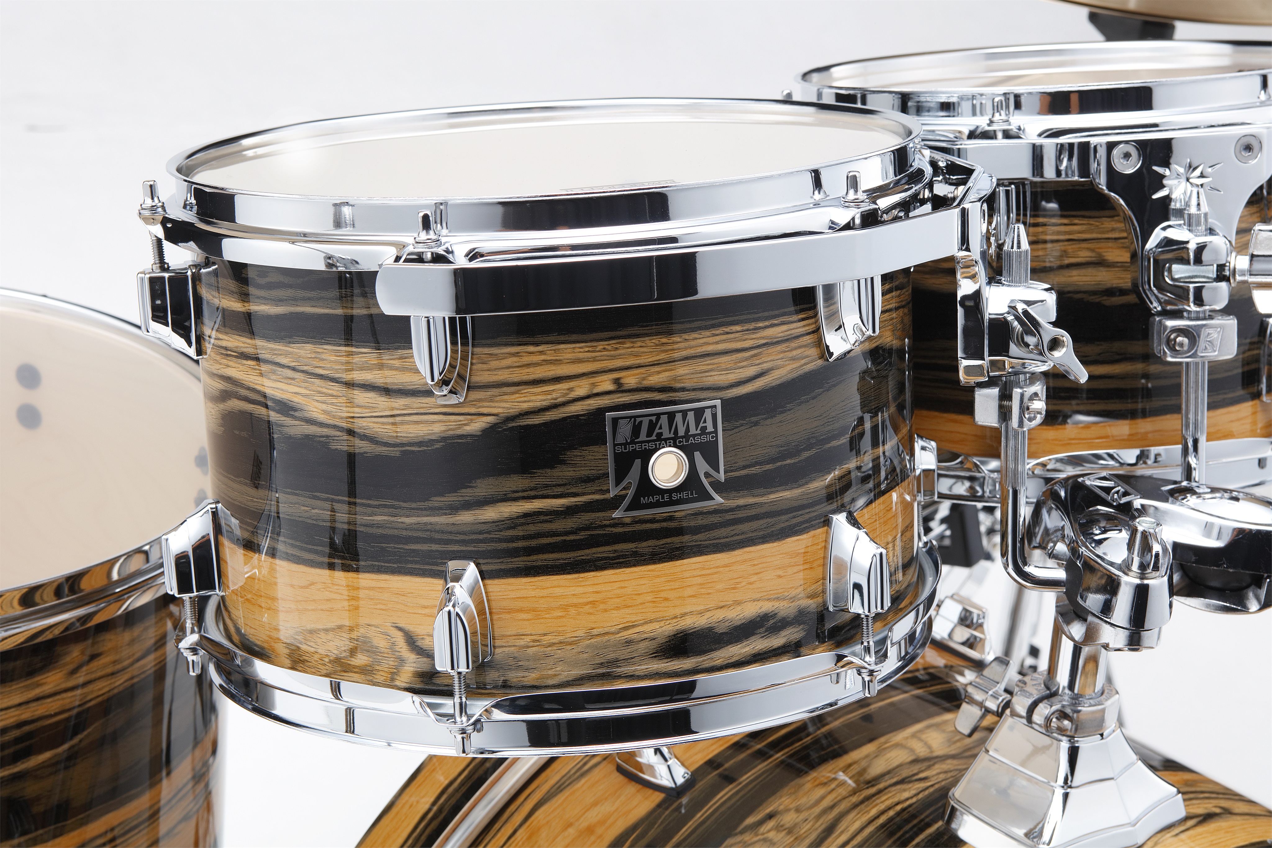 Tama Superstar Classic Maple Natural Ebony Tiger Wrap Rock Set (obrázek 4)