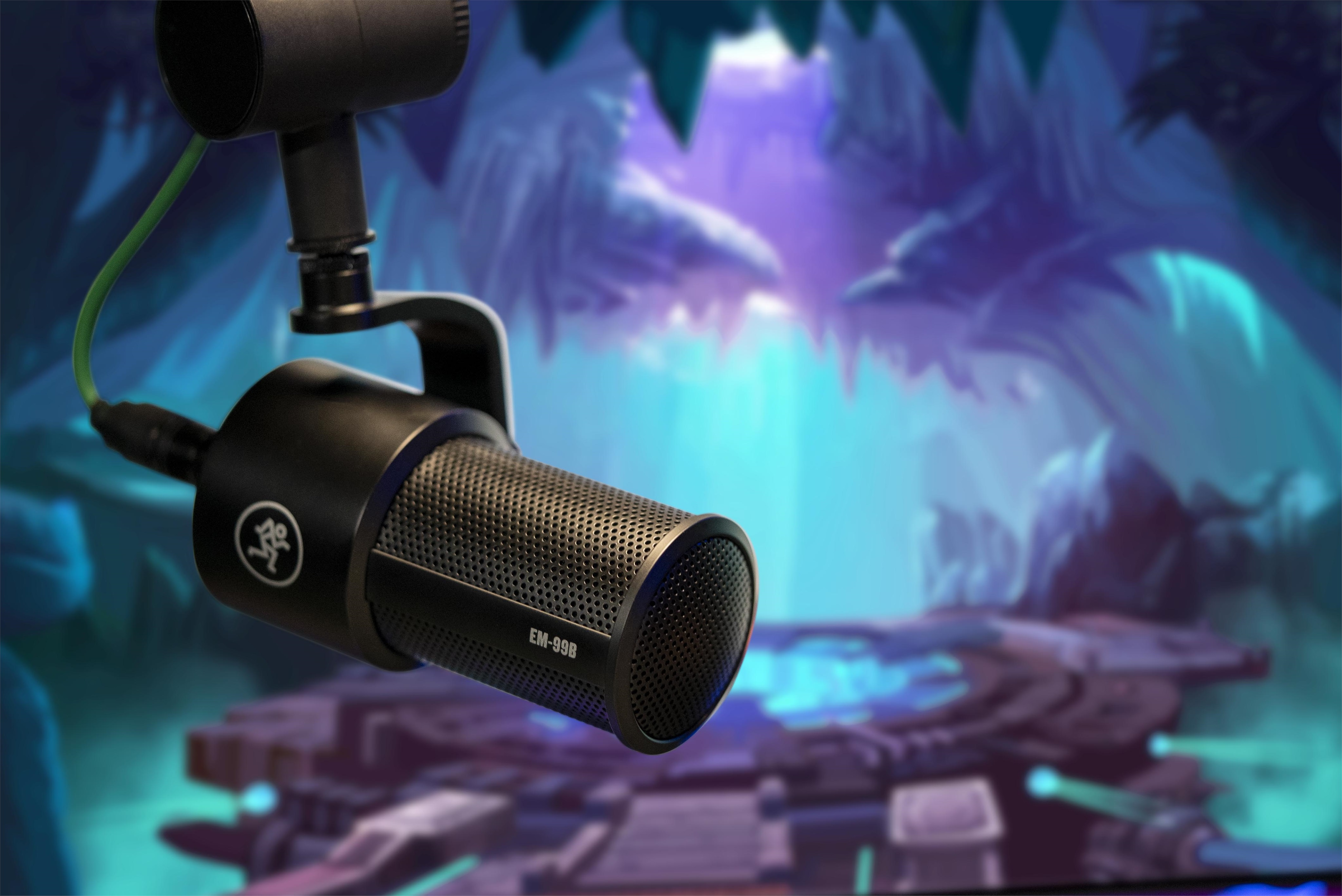 Mackie EM-99B (obrázek 7)