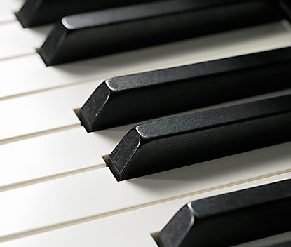 Kawai CA701W (obrázek 3)