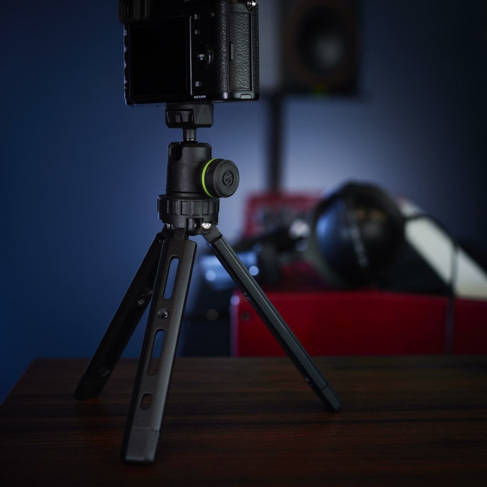 Gravity VS TRIPOD 01 B (obrázek 11)