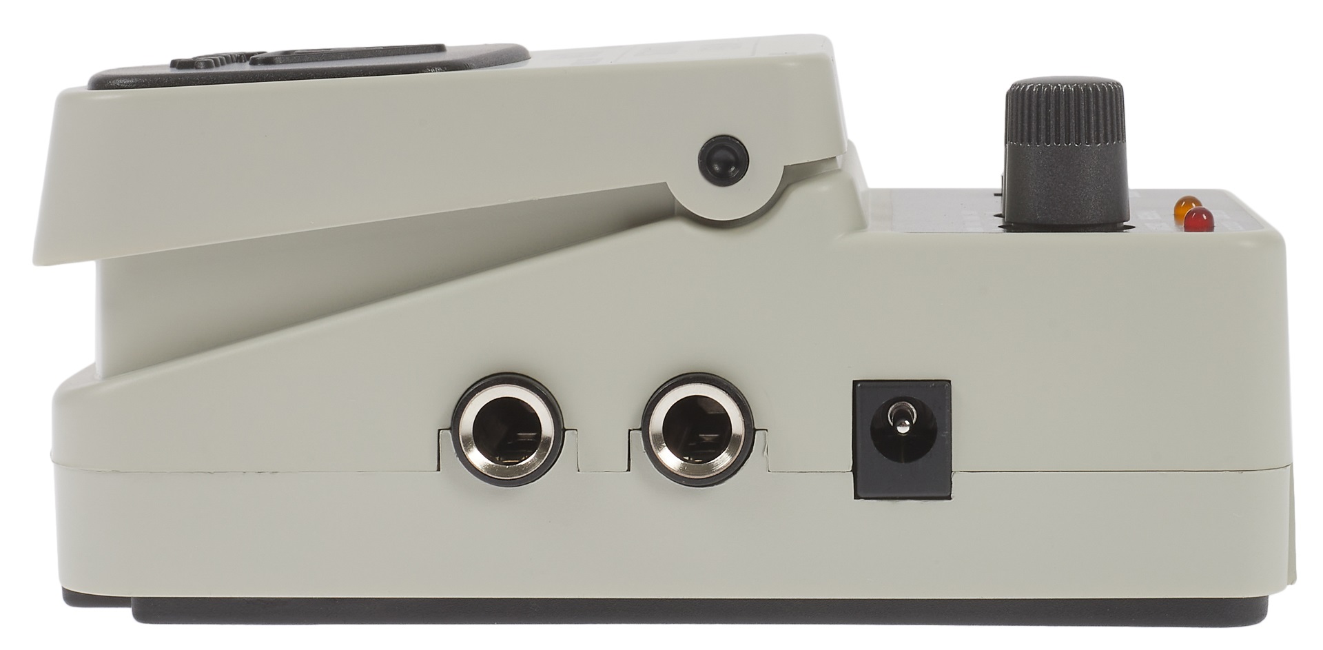 Behringer NR300 (obrázek 5)