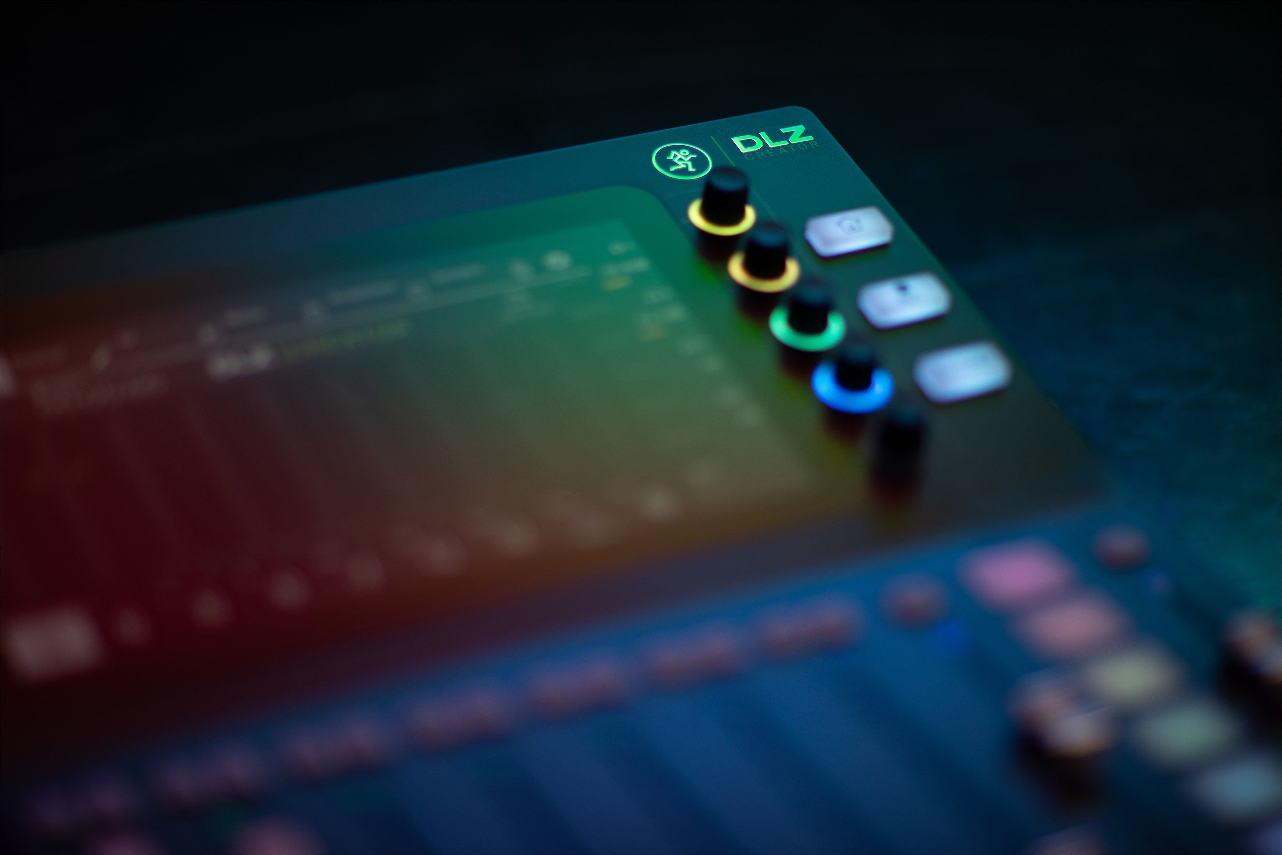 Mackie DLZ Creator Podcasting Mixer (obrázek 47)