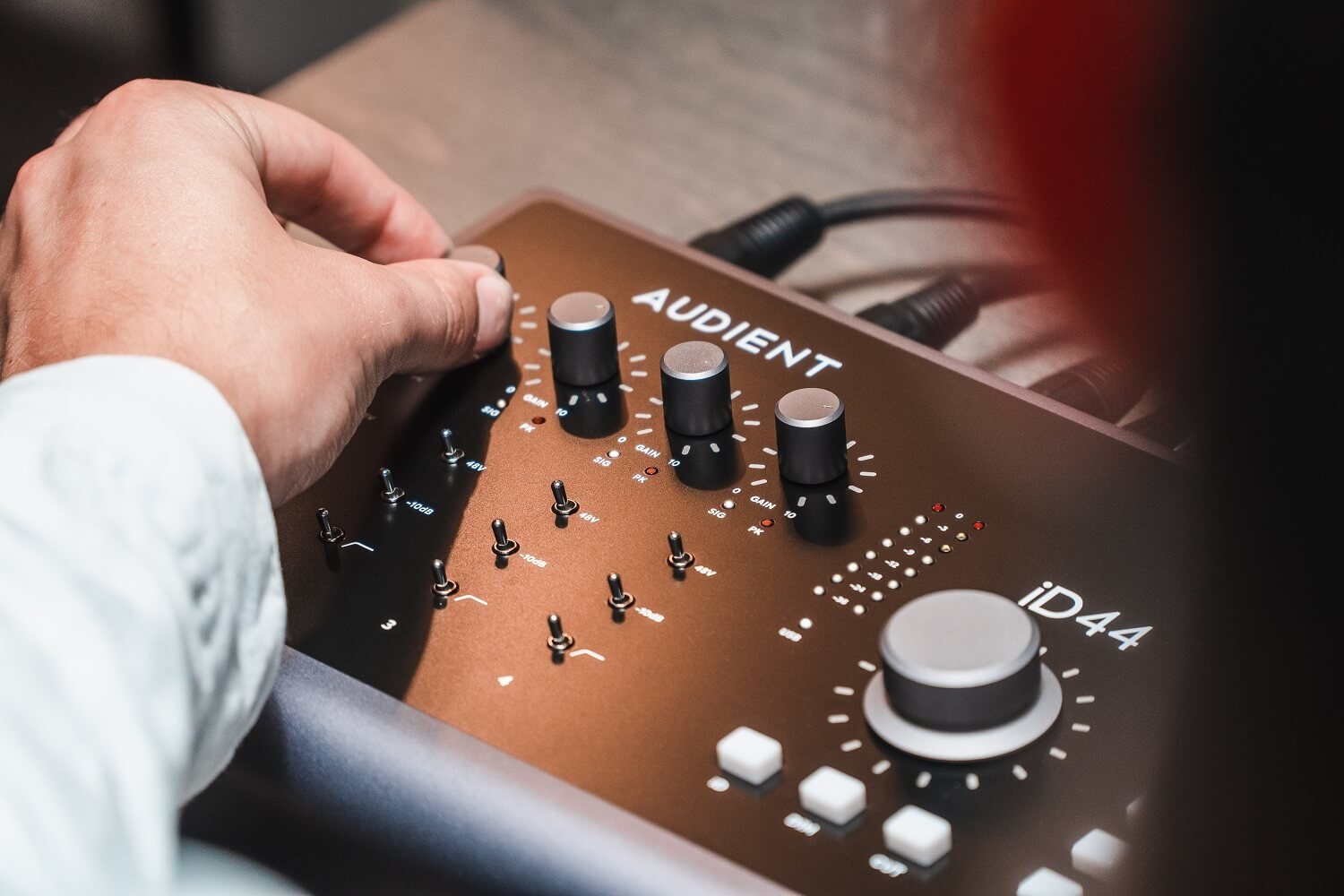 Audient iD44 MKII (obrázek 11)