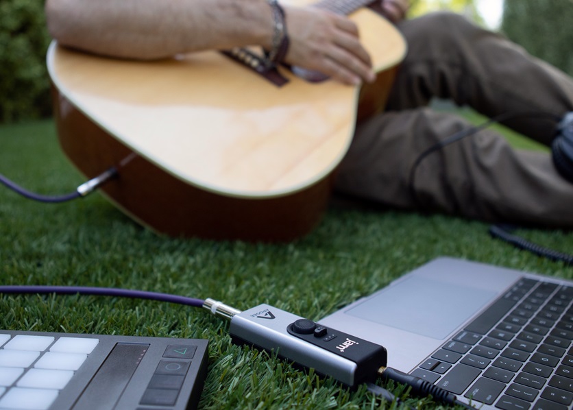 Apogee JamPlus (obrázek 12)