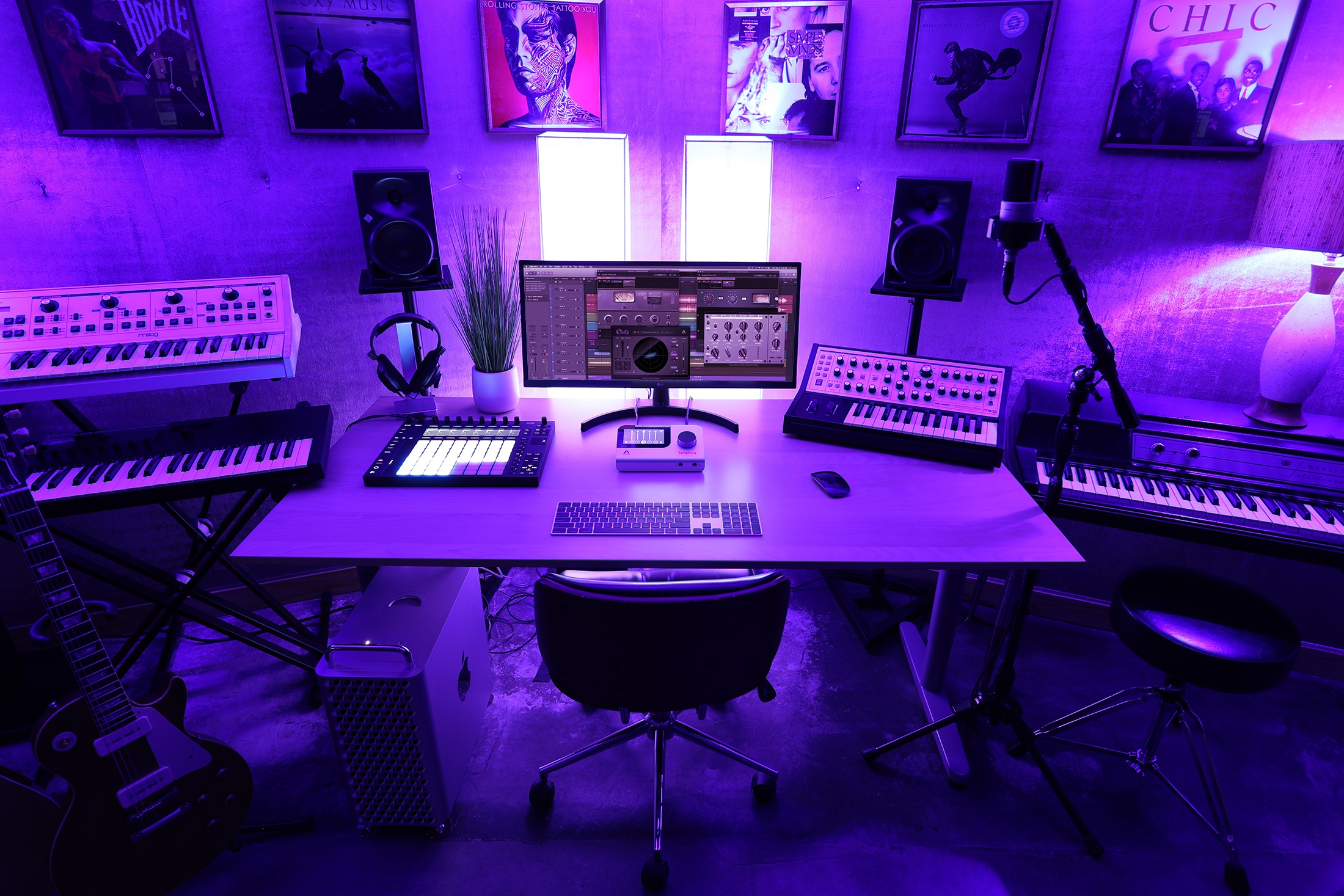 Apogee Symphony Desktop (rozbalené) (obrázek 12)