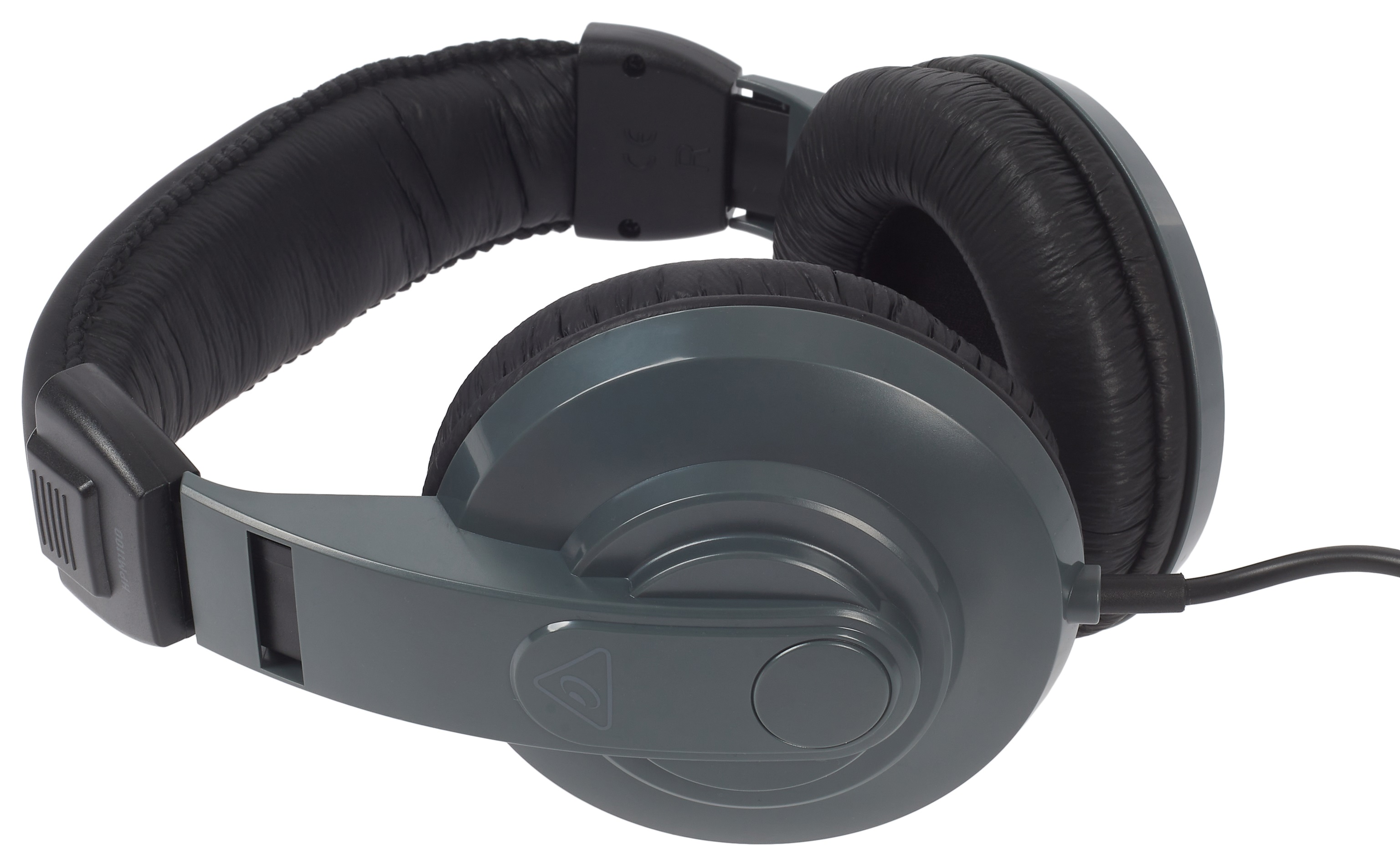 Behringer HPM1100 (obrázek 5)