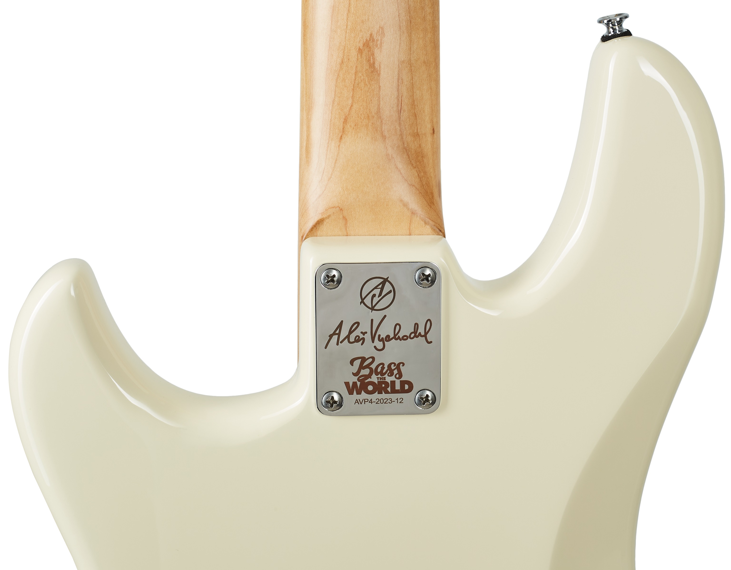 AV Basses AVP4 BassTheWorld WH (obrázek 4)