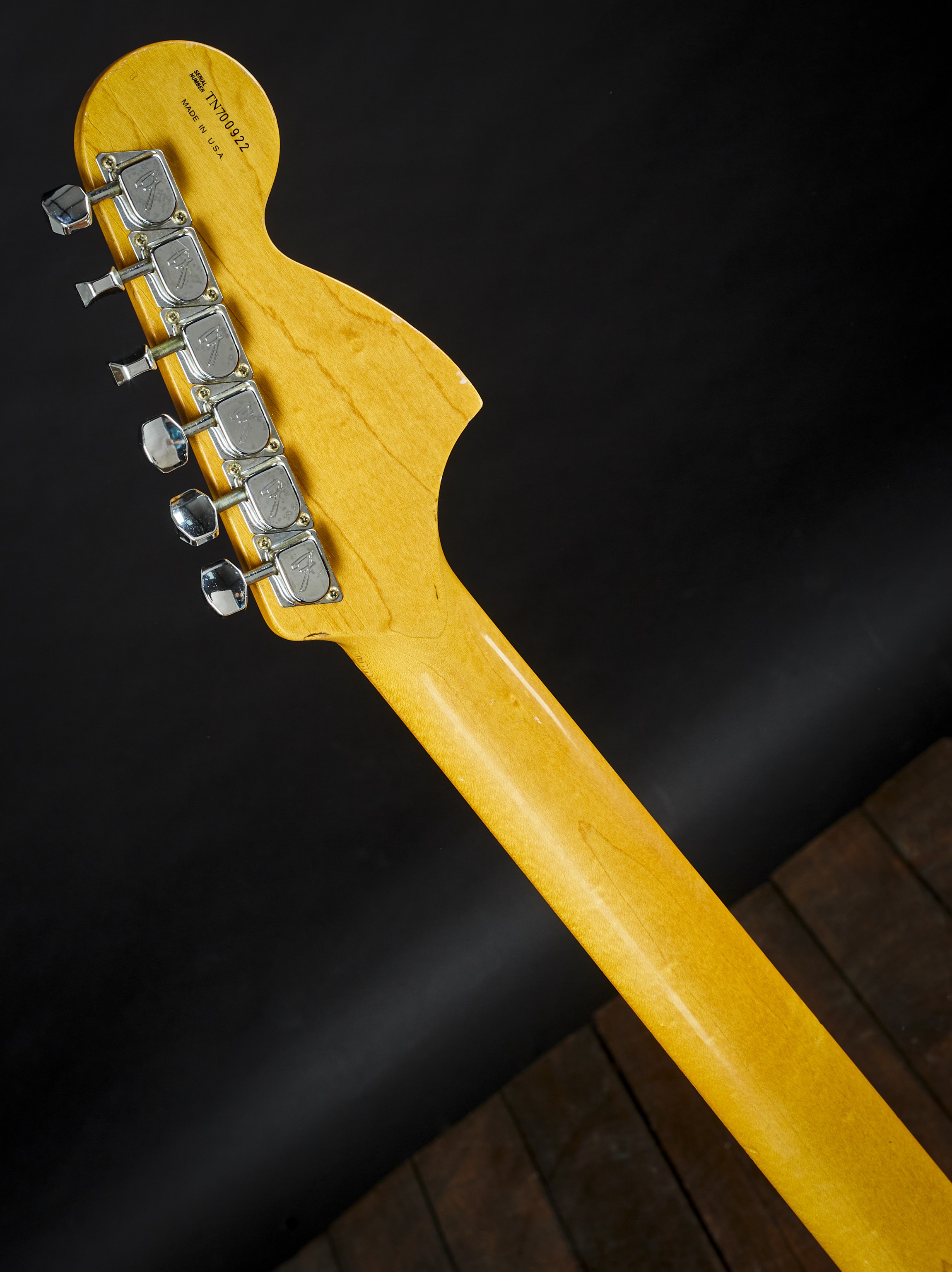 Fender 1997 J. Hendrix Artist Series Tribute Stratocaster (obrázek 7)