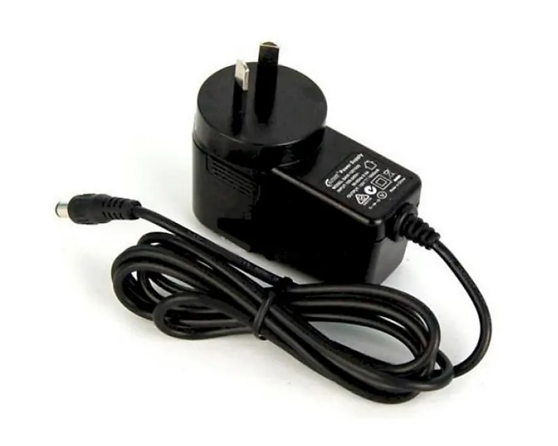 Levně Sequential 15 Volt Power Supply