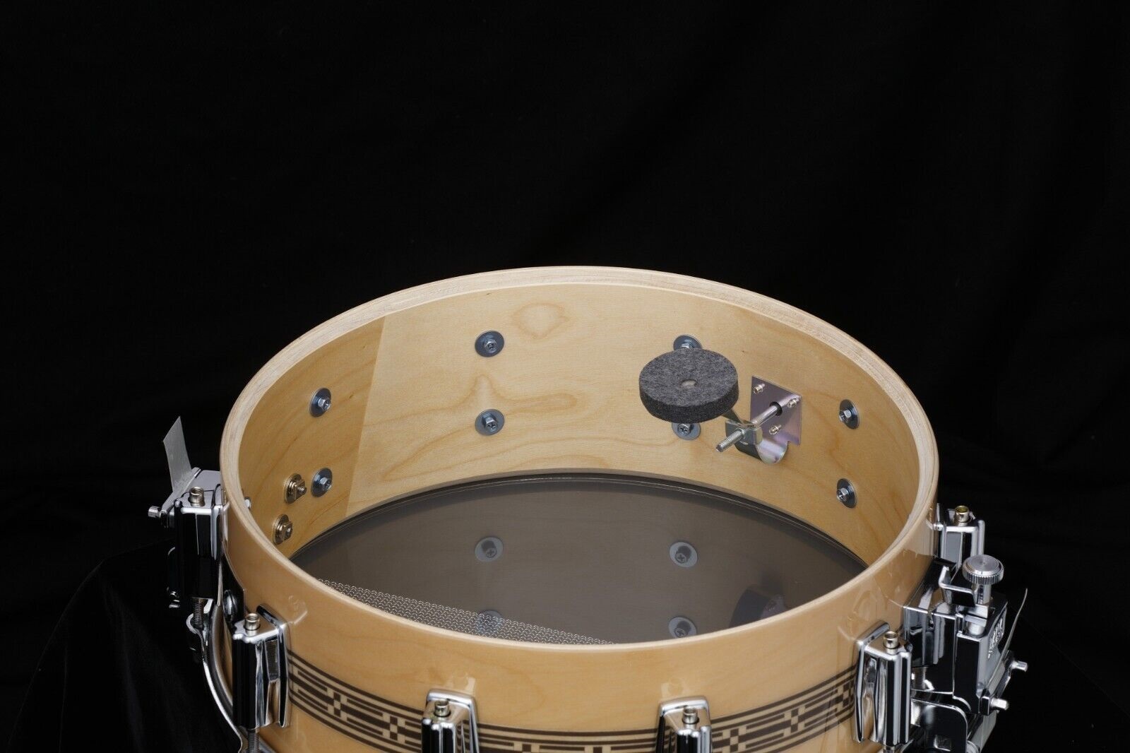 Tama 14" x 5" Mastercraft Artwood Snare Drum (obrázek 6)