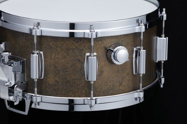 Tama 14" x 6,5" Mastercraft The Bell Brass Snare Drum (obrázek 6)
