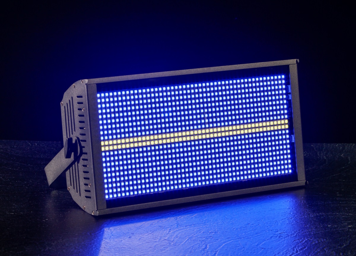 CentoLight Lightblaster S960 Strobe And Wash Light (obrázek 3)