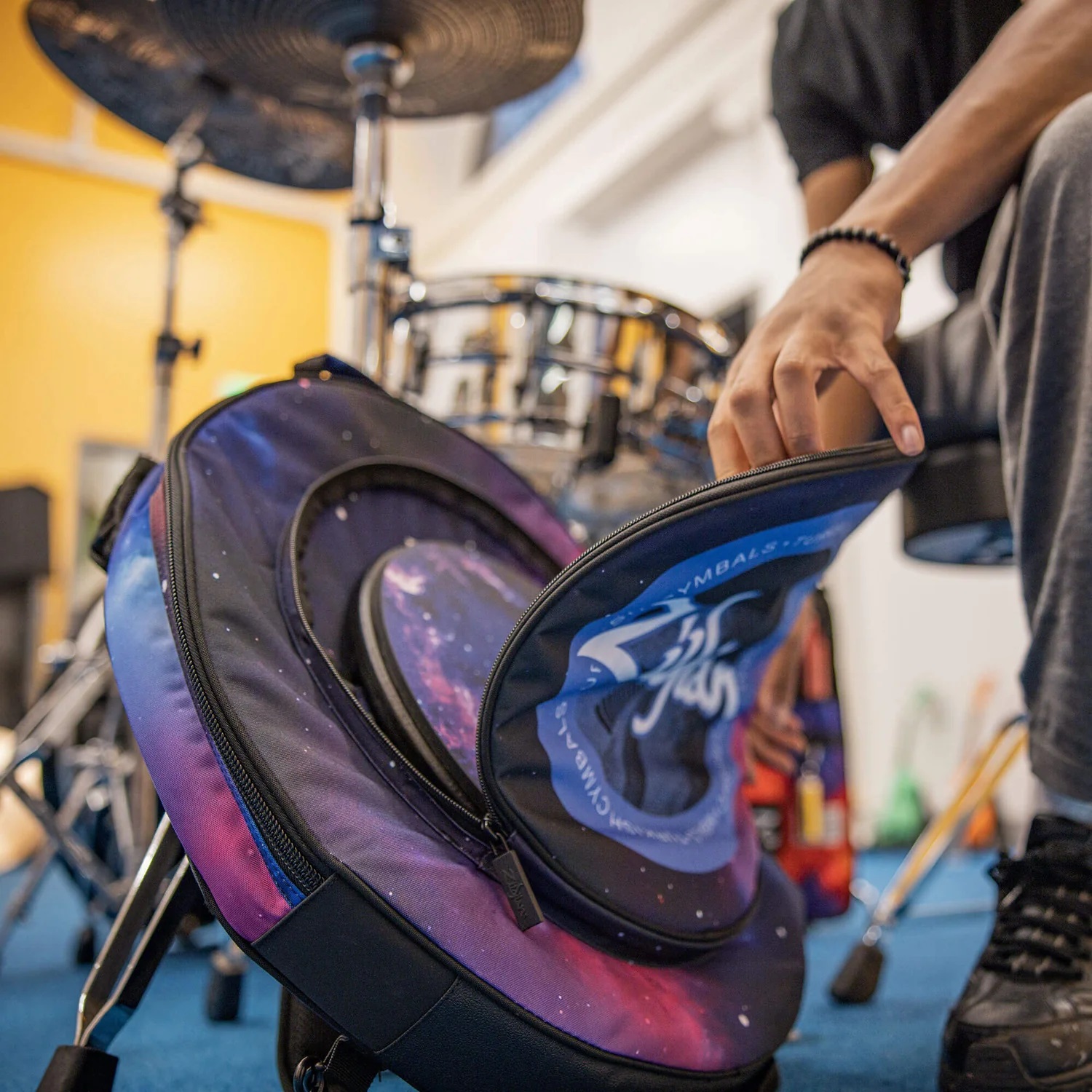 Zildjian 20" Student Cymbal Bag Purple Galaxy (obrázek 9)