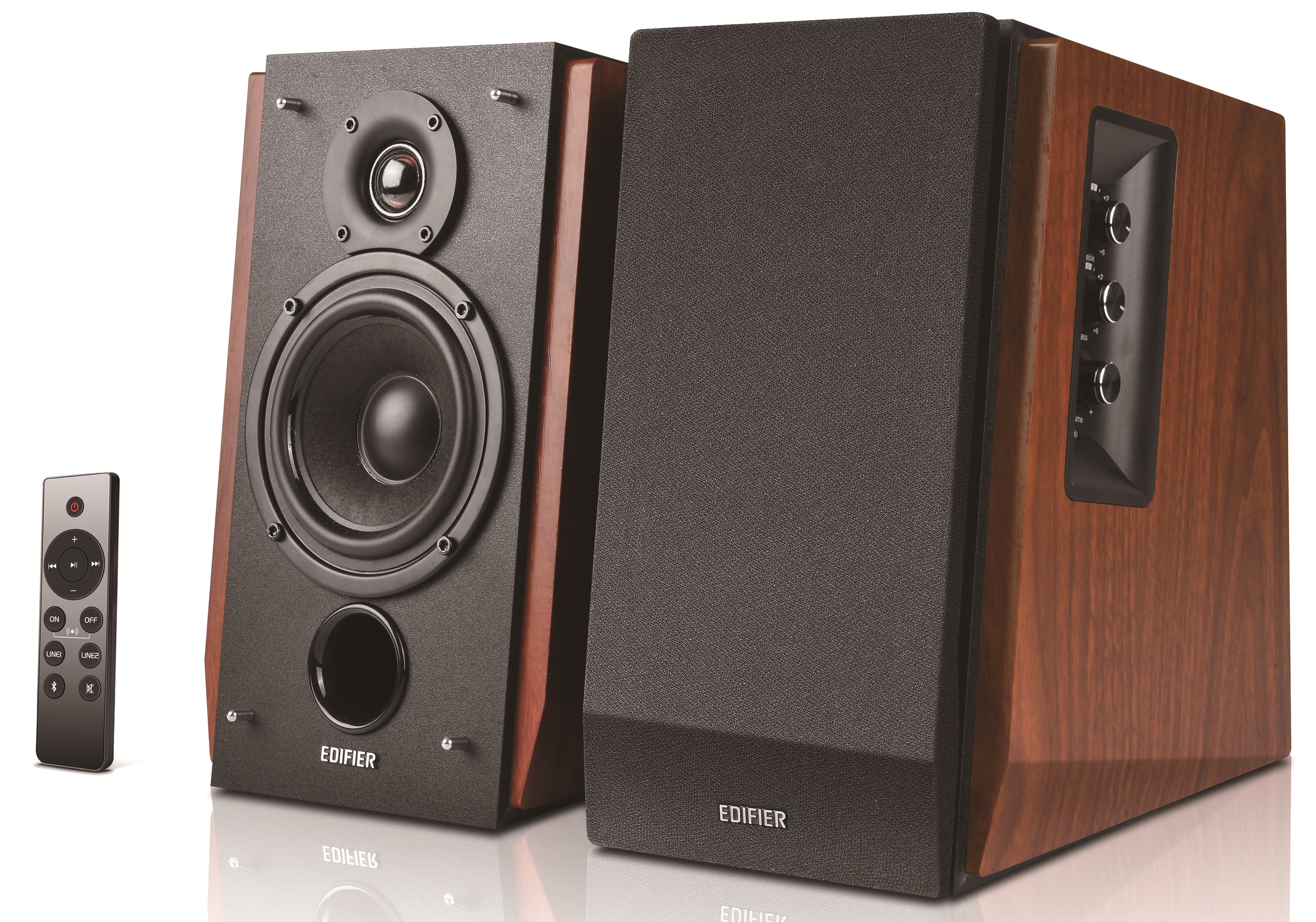 Levně Edifier R1700BTs Brown