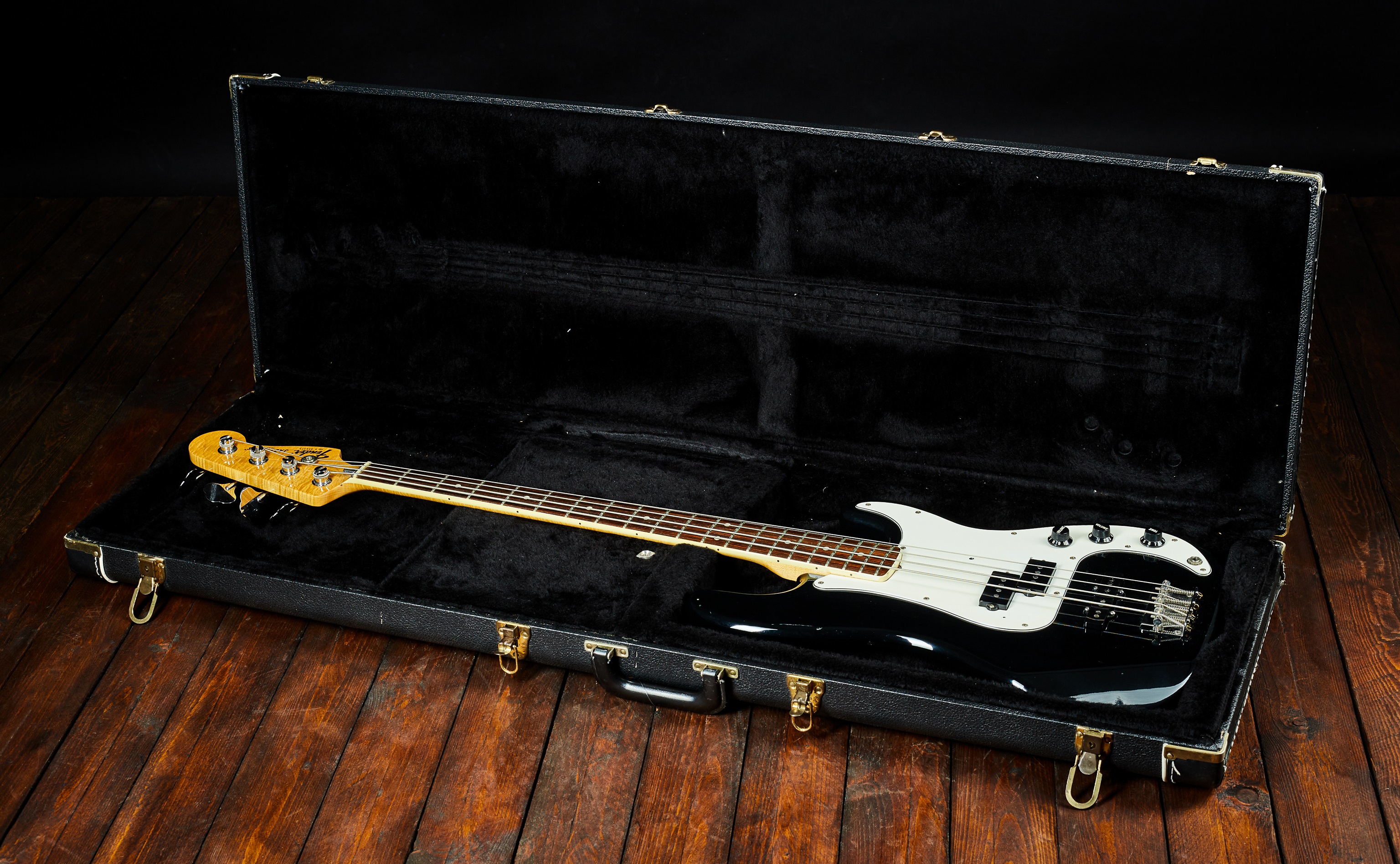 Fender 1982/84 Jazz/Precision Bass Compound (obrázek 8)