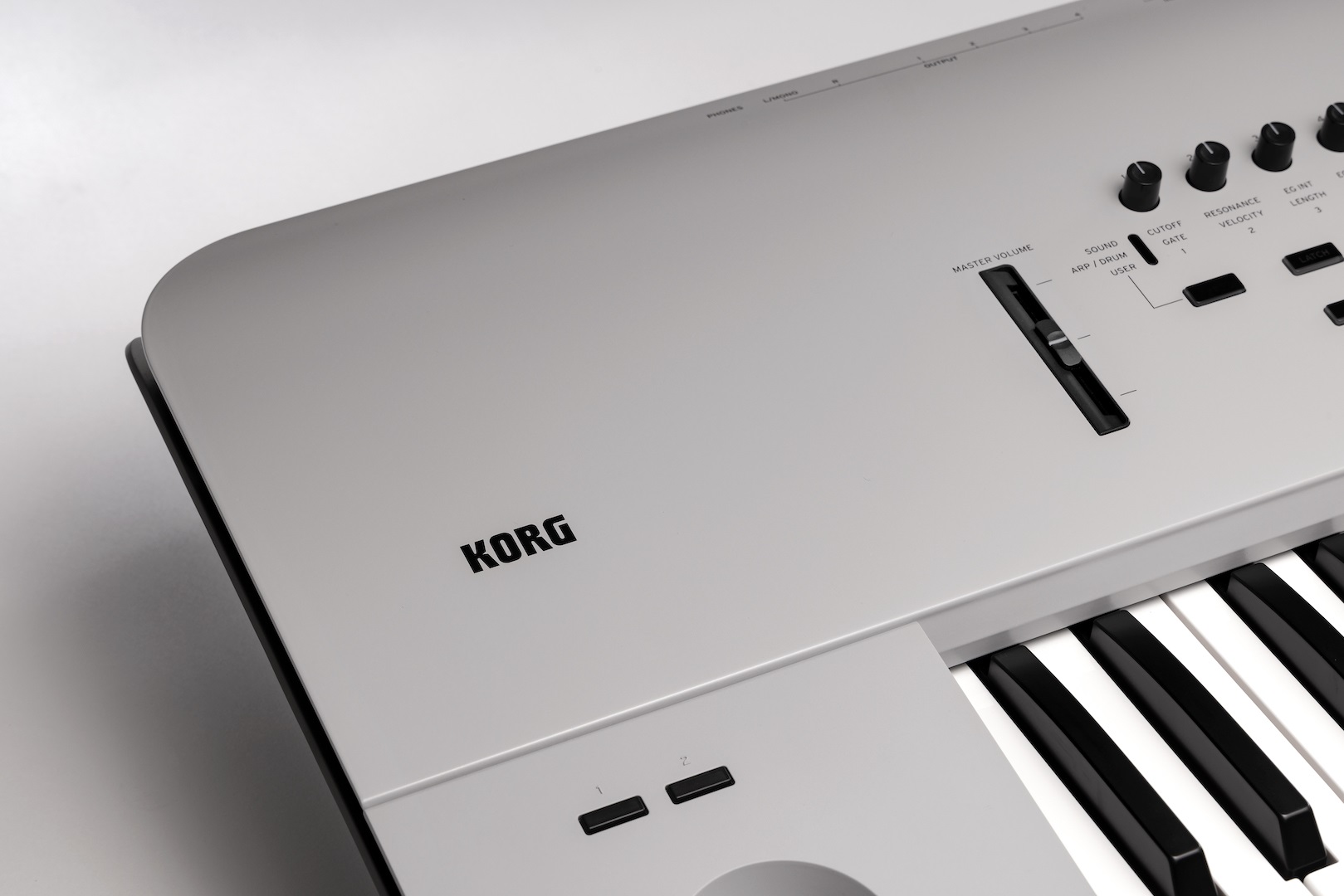 Korg Nautilus-61 AT Gray (obrázek 6)