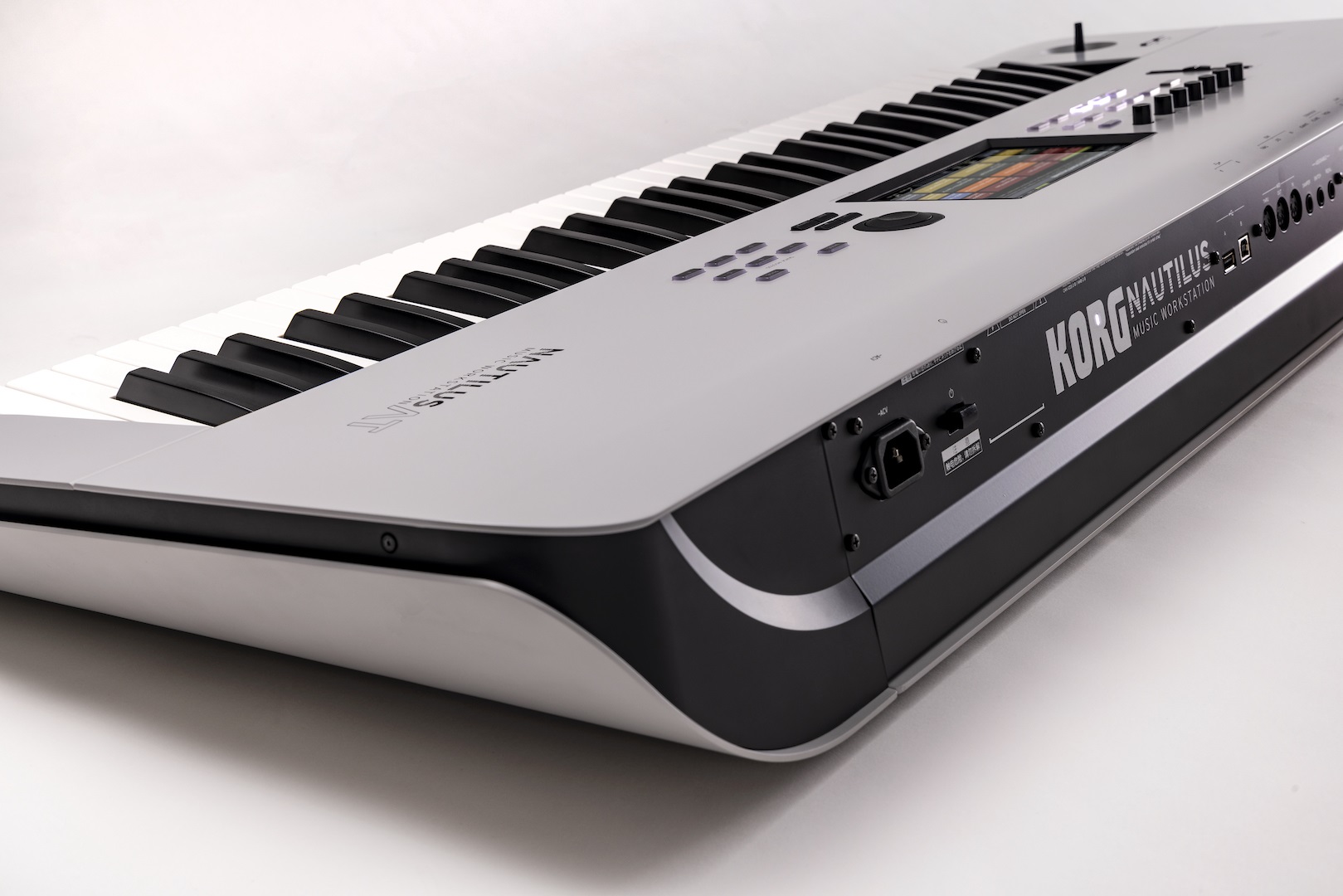 Korg Nautilus-61 AT Gray (obrázek 7)