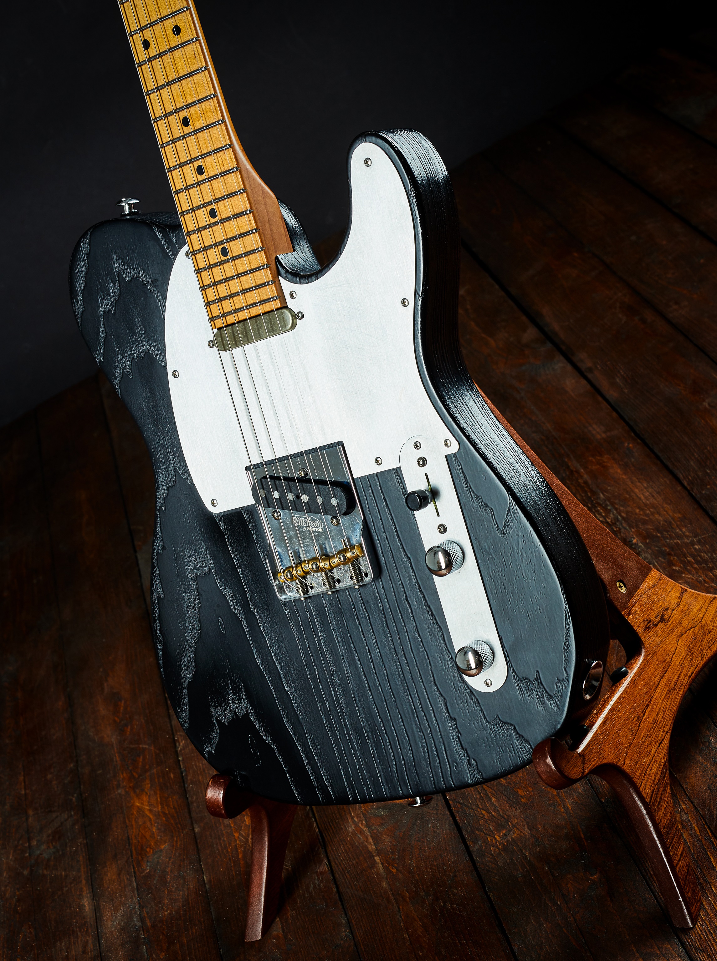 Suhr 2022 Andy Wood SS Modern T War Black (obrázek 4)
